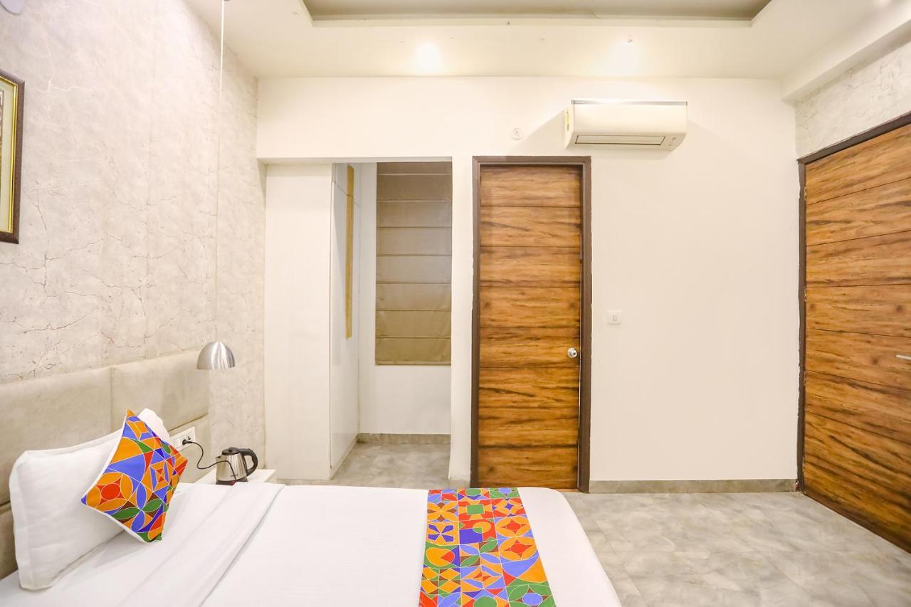Fabhotel F9 Sector 19 Noida Exterior photo